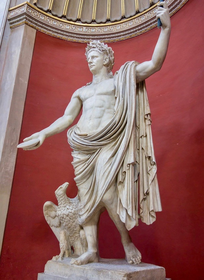 statue of Julius Caesar in the Round Hall of the Vatican Museums