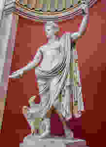 statue of Julius Caesar in the Round Hall of the Vatican Museums