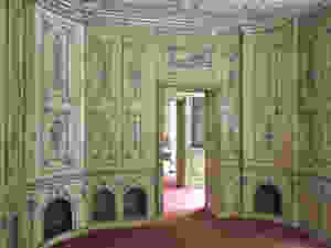 the "dog and gun" room in Amalienburg, a fancy kennel