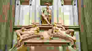 Lorenzo de Medici's tomb with the sculptures of Dusk and Dawn
