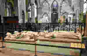more recumbent effigies -- more recumbent effigies at Saint-Denis Basilica