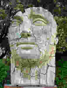Igor Mitoraj, Tindaro Screpollato, 1997. Image: Alessandro Firmali