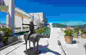 Mario Marini equestrian sculpture in a courtyard of the Getty Museum