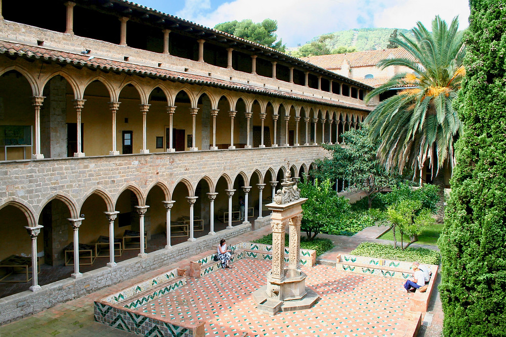 courtyard of Pedralbes Monastery