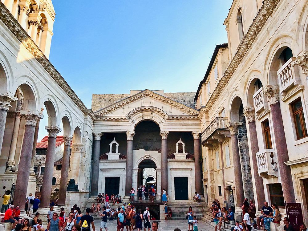 the colonnaded Peristyle of Diocletian's Palace