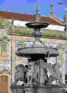This fountain outside the Igreja de Carmo looks very Gryffindor like to me. And J. K. Rowling did live in Porto for two years.