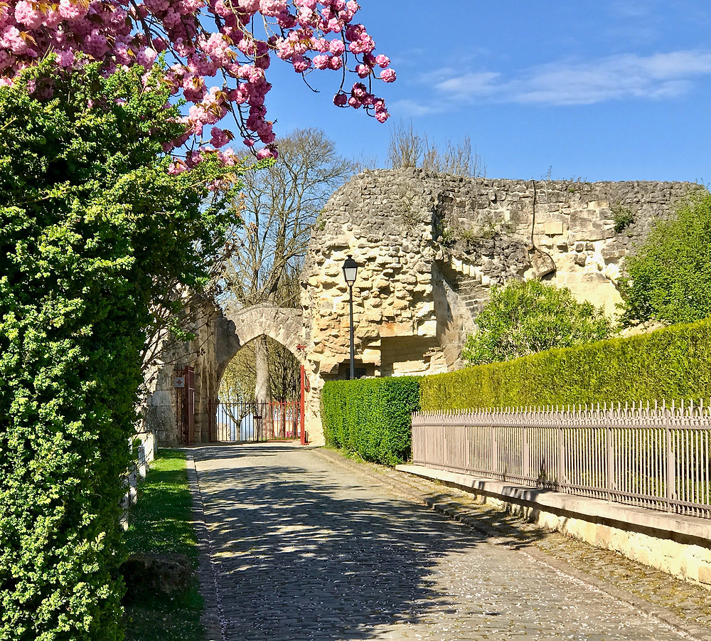 Our goal in sight, we approach the entrance of the Chateau de Coucy