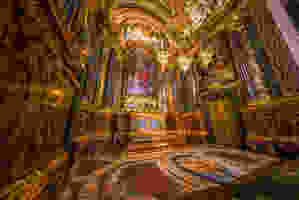 gaudy glittering interior of Church of São Roque