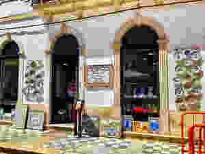 Carlos Thomas pottery studio, where I picked up some authentic Coimbra souvenirs