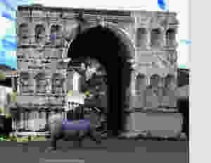 the Arch of janus in the square of the Palazzo Rhinococros