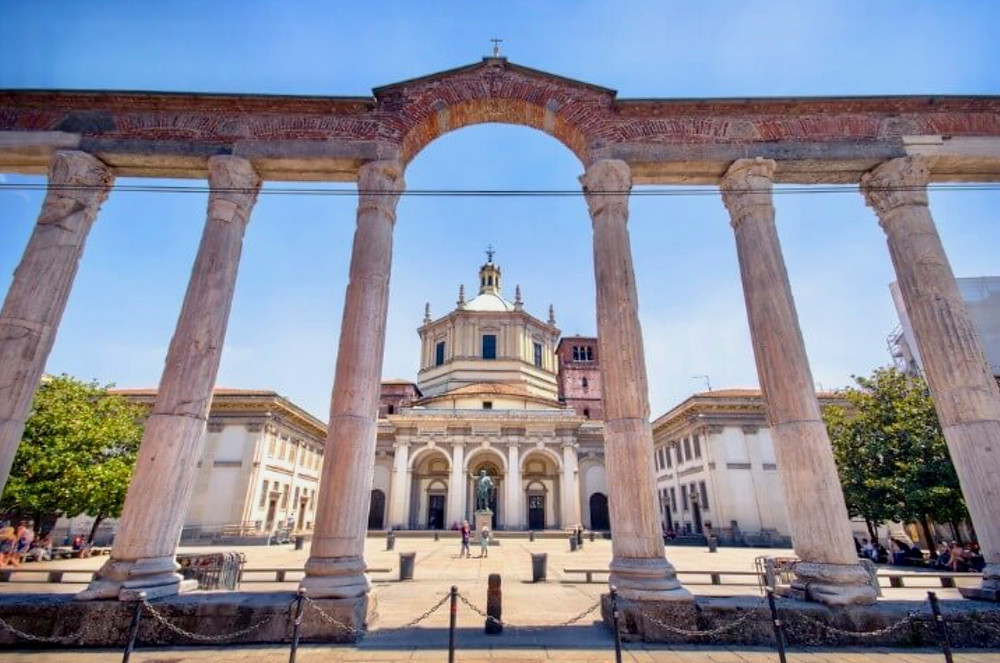 arches in the piazza of the Basilica of San Lorenzo