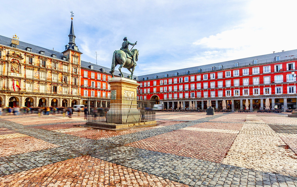 the arcaded Plaza Mayor in Madrid