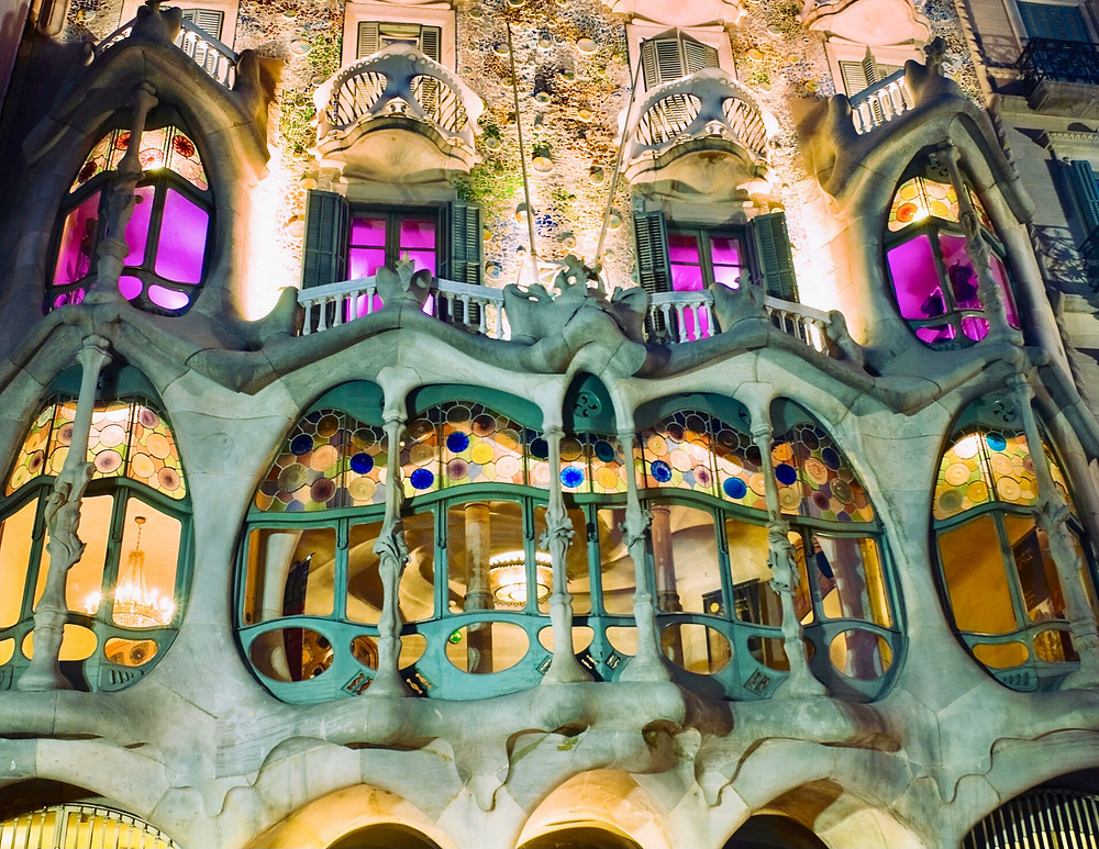 facade of Casa Battlo