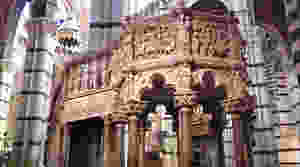 the pulpit carved by Nicola Pisano