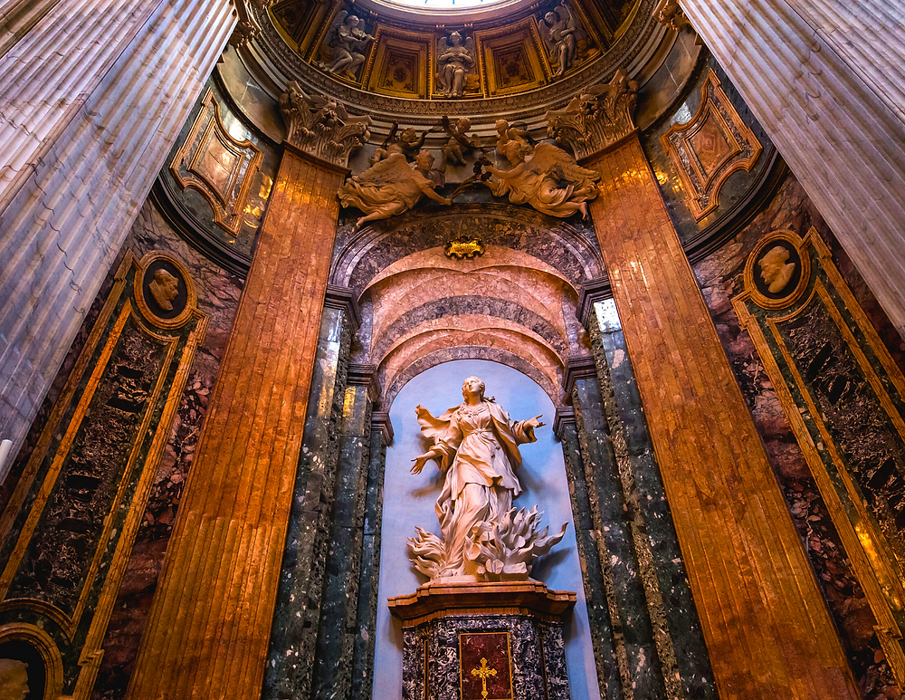 altar in St. Agnes Chapel, with a statue of St. Agnes on the Stake