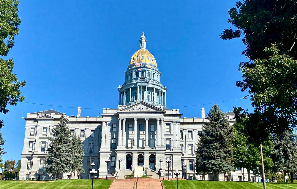 the gold domed capitol building