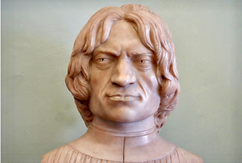 a bust of Lorenzo the Magnificent (who was considered very ugly) greets you at the entrance of the Uffizi