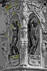 the original pedestal of Cellini's Perseus sculpture