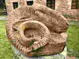 stone statue outside the Colegiata