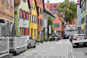 pretty pastel houses in Dinkelsbuhl
