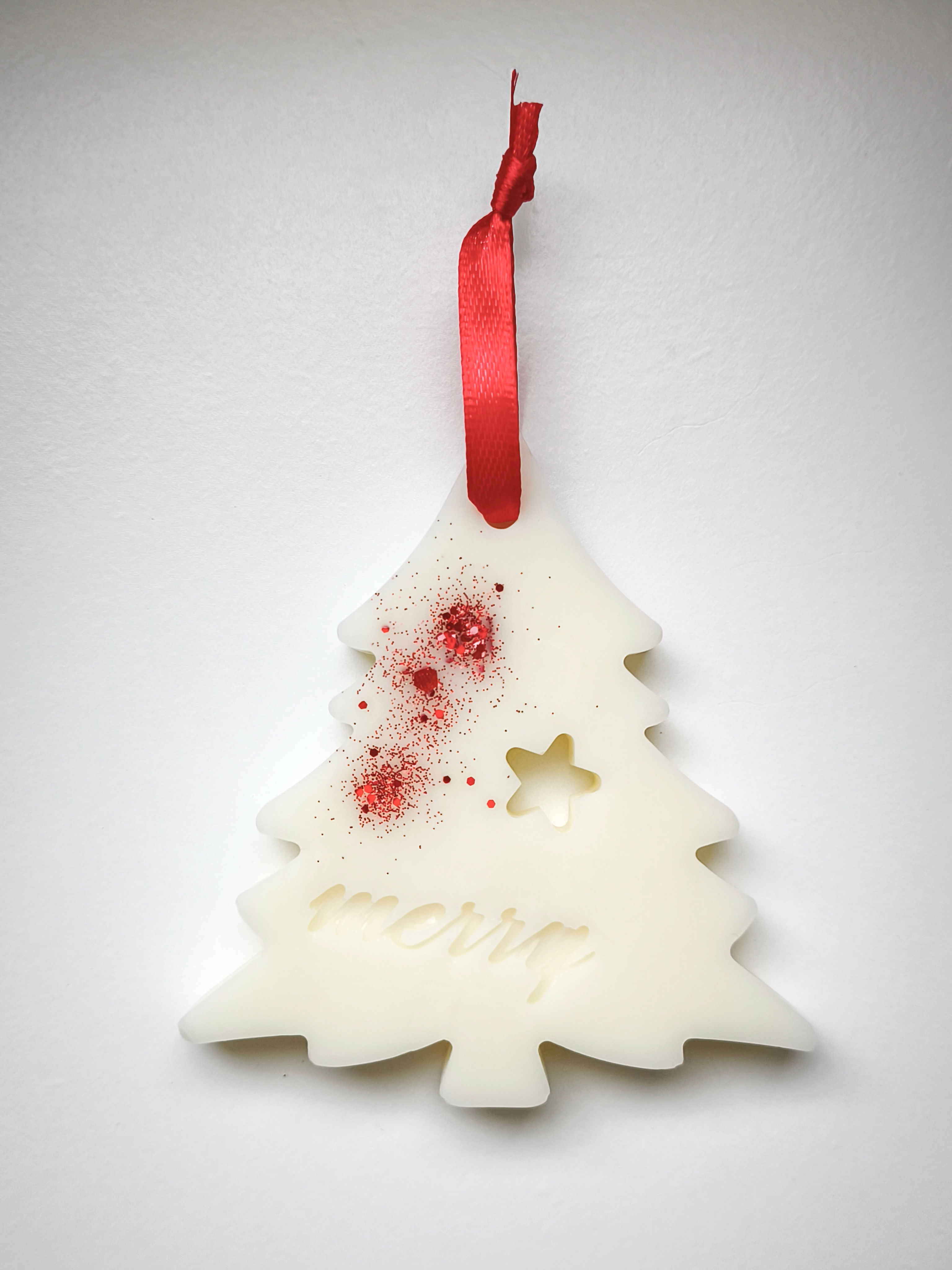 vista frontal de ambientador natural de navidad cinnamon rolls