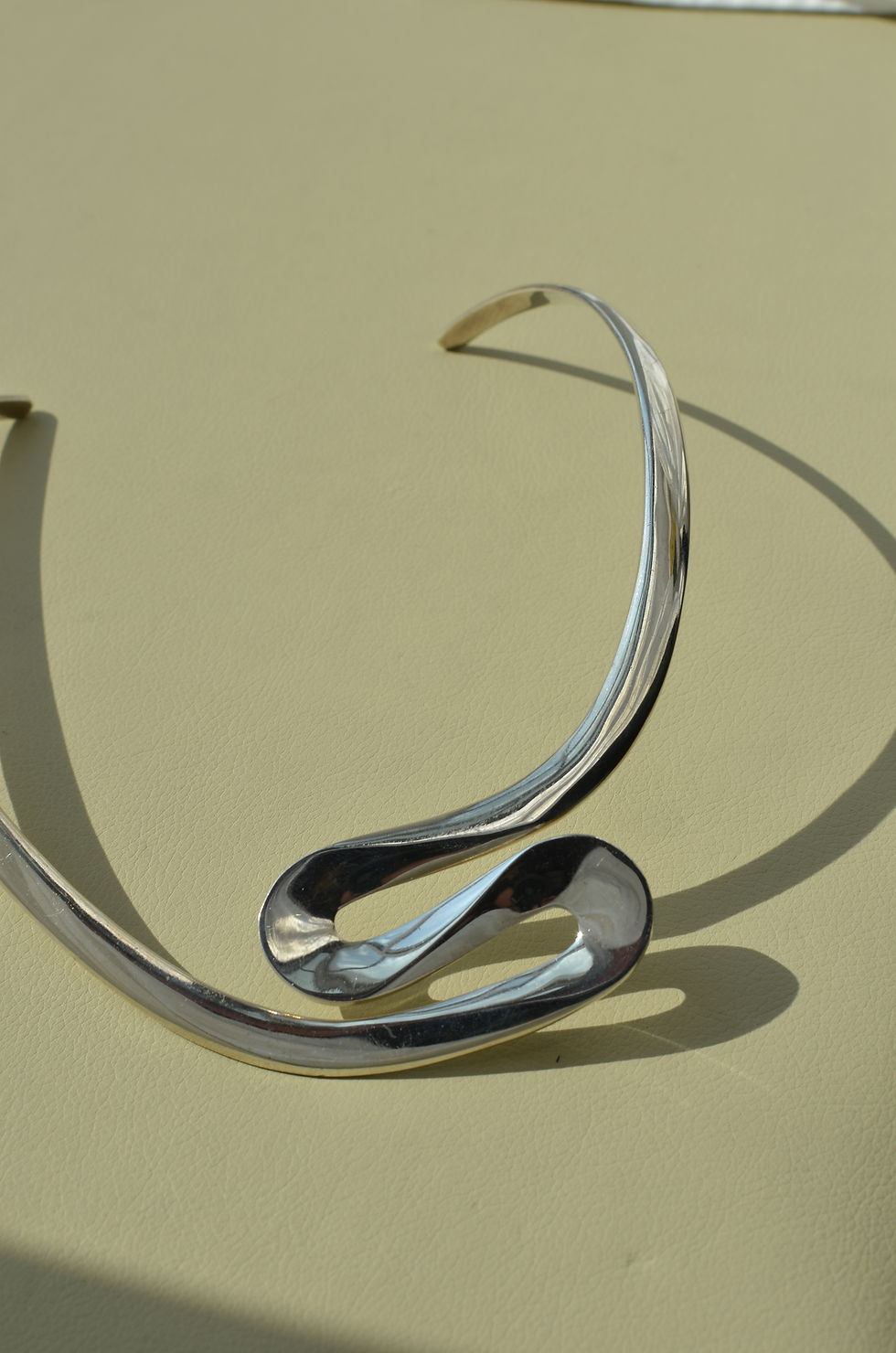Thumbnail: Georgia Collar