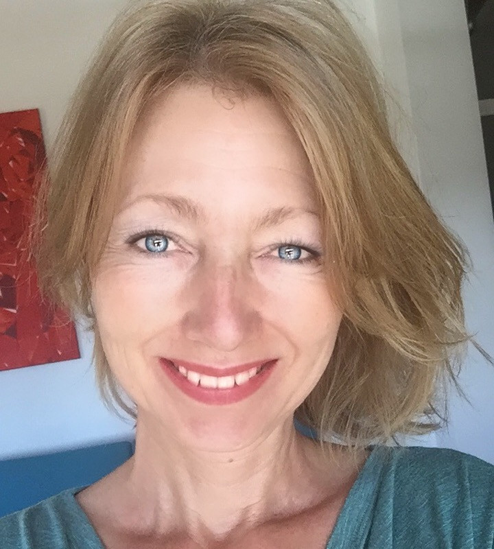 Online Learning Expertin, Virtual Work Guide, Bot-Spezialistin - so kann man das Aufgabenfeld von Gaby K. Slezák umschreiben.