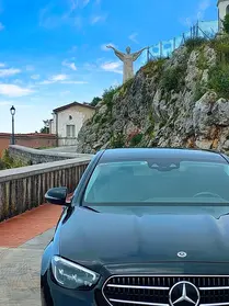 Auto NCC Mercedes Classe E a Maratea per servizi transfer e tour turistici