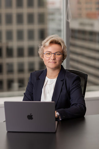 Valerie Hirsch.jpg