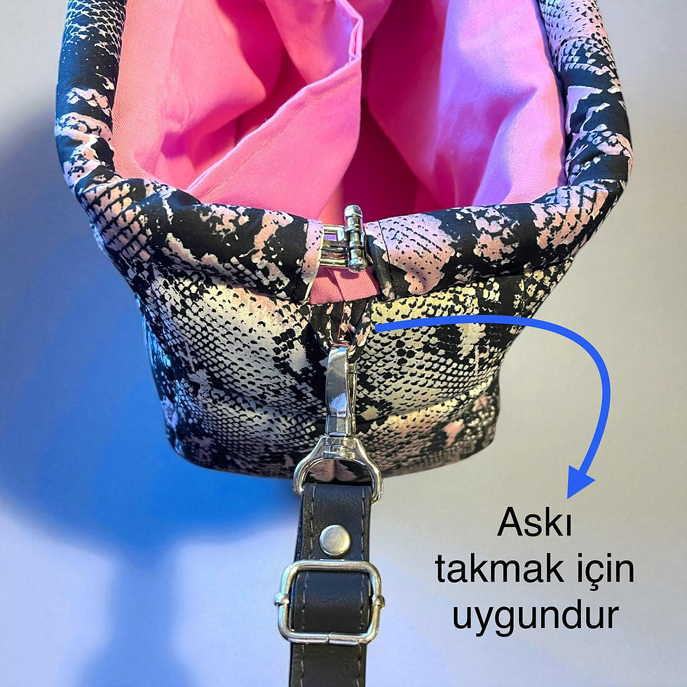 Thumbnail: Pembe Yılan Derisi Desenli Kumaş Puffer Gizli Burslu Clutch Çanta