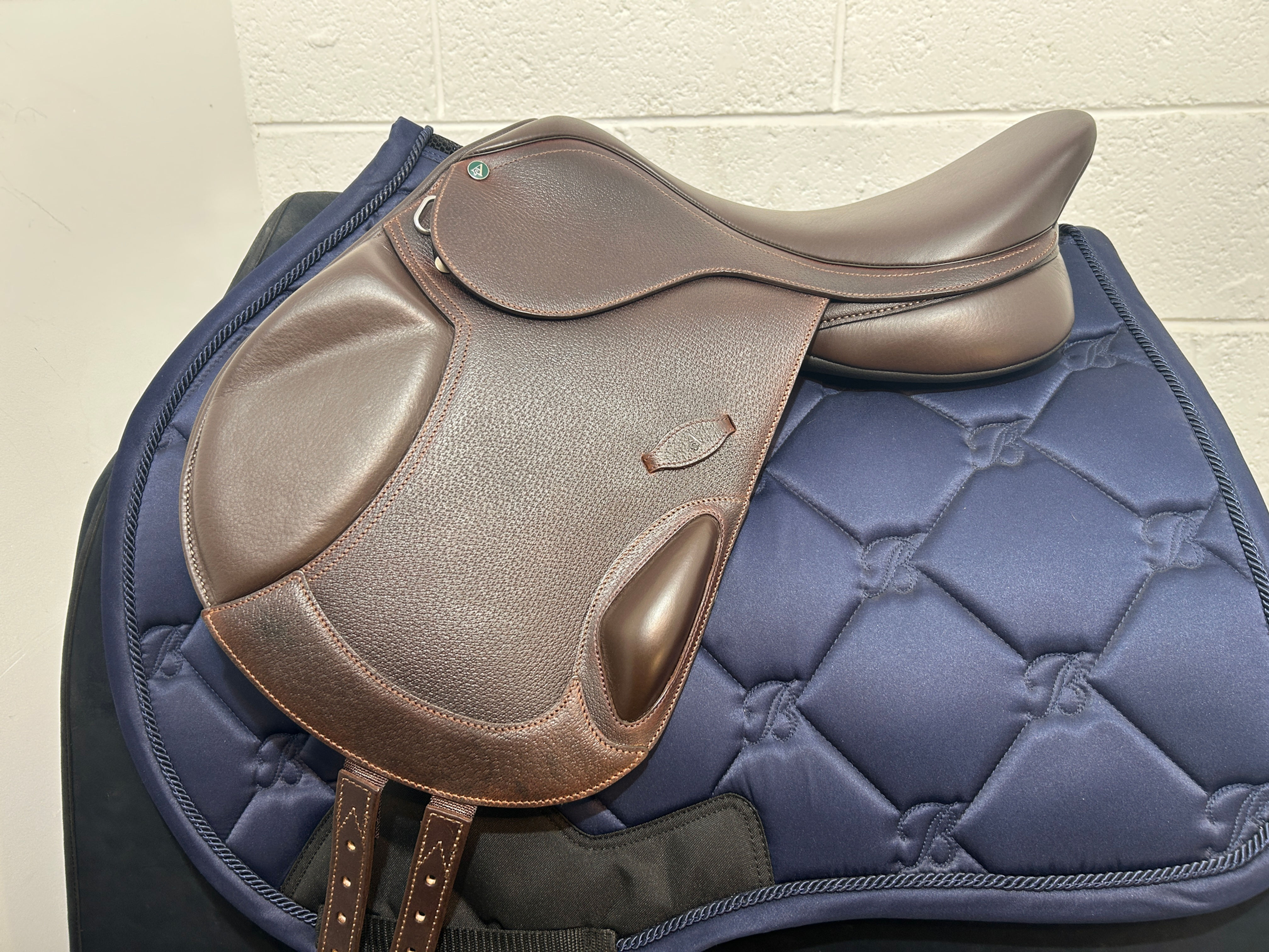NEW ARENA PONY MONOFLAP JUMP 16" ADJUSTABLE BROWN SADDLE
