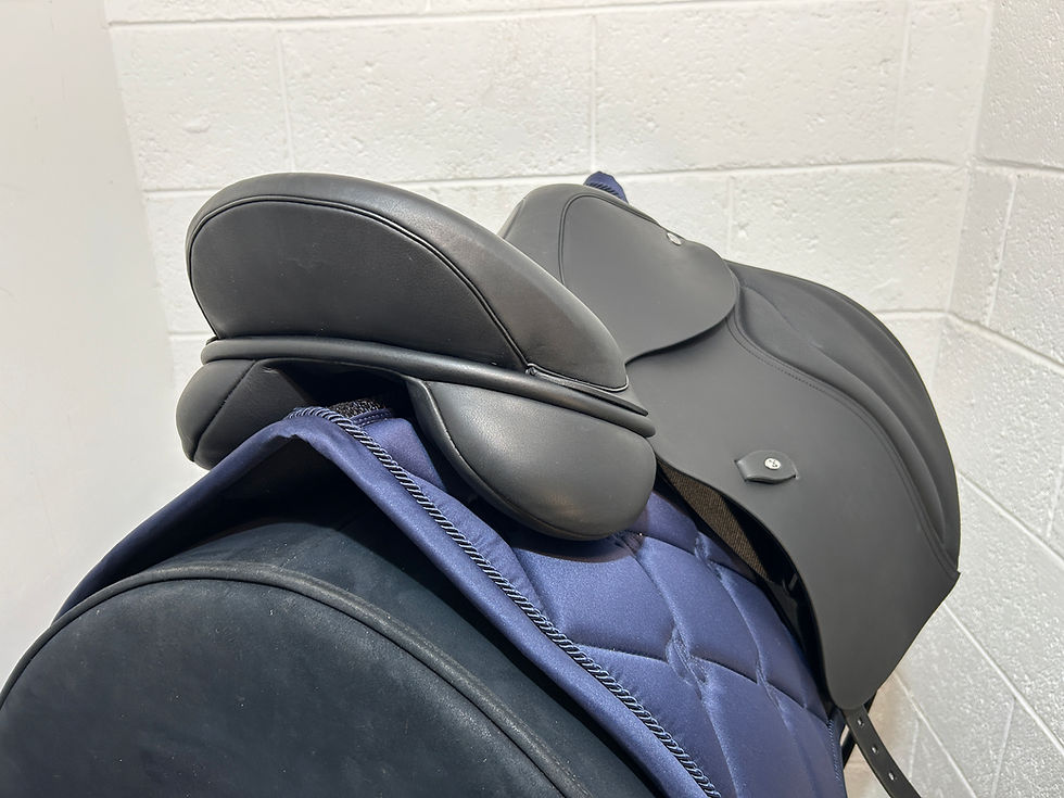 Thumbnail: TRIAL IDEAL T&T DRESSAGE 17" ADJUSTABLE BLACK SADDLE