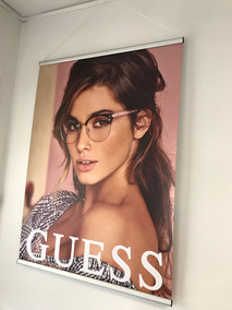 Banner Brand Guess