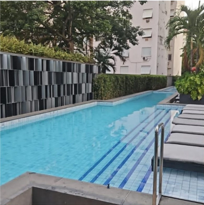 1 Piscina do condomínio