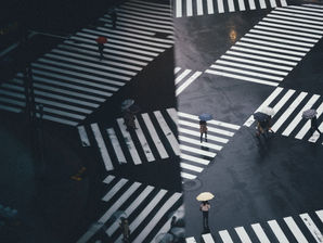 その見づらさの原因は「上下斜位」ではありませんか?