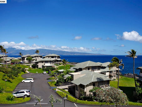 THE LUXURY CONDOS OF KAPALUA