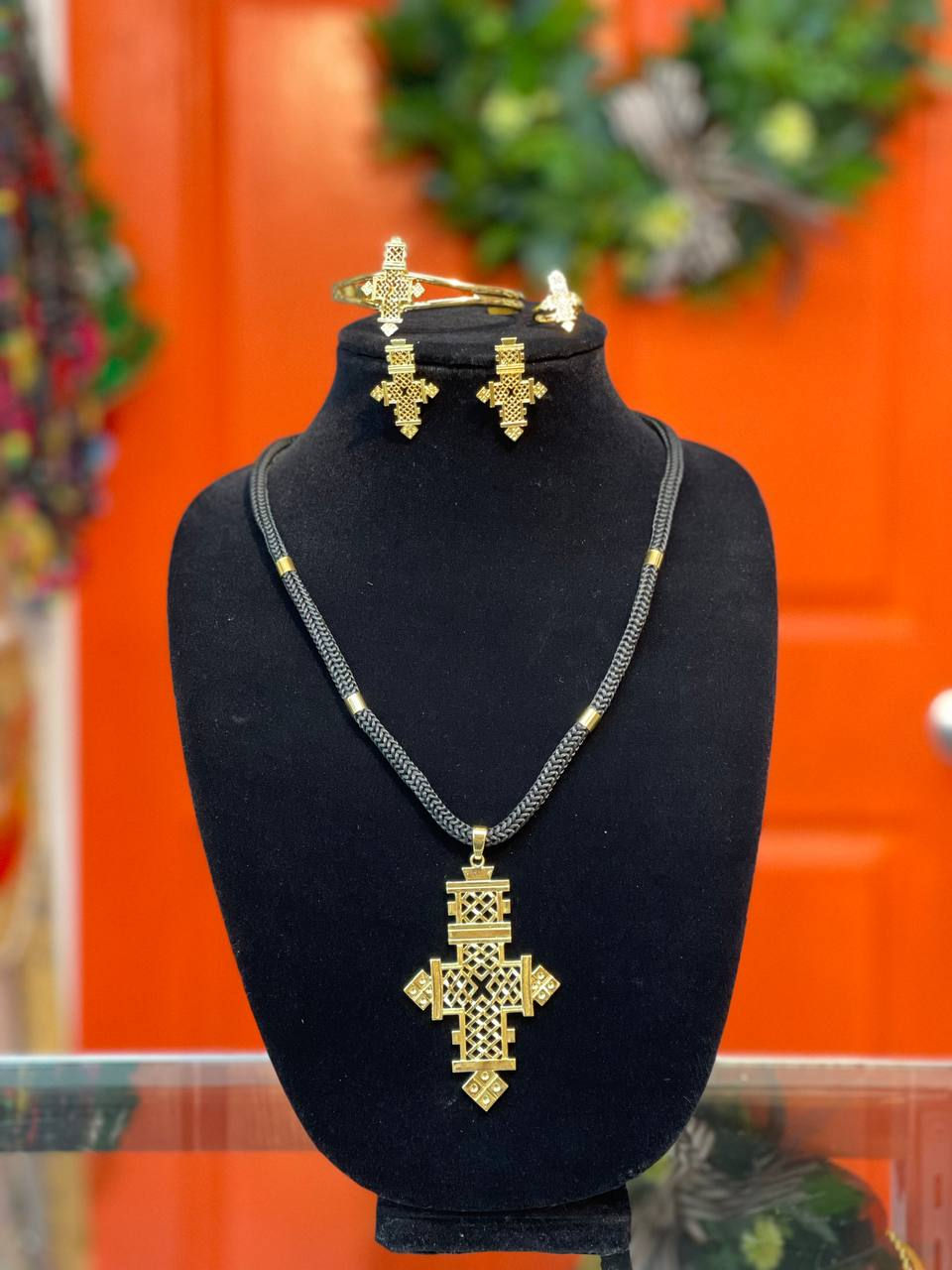 Thumbnail: Traditional Ethiopian Cross Pendant  Set (Gold)