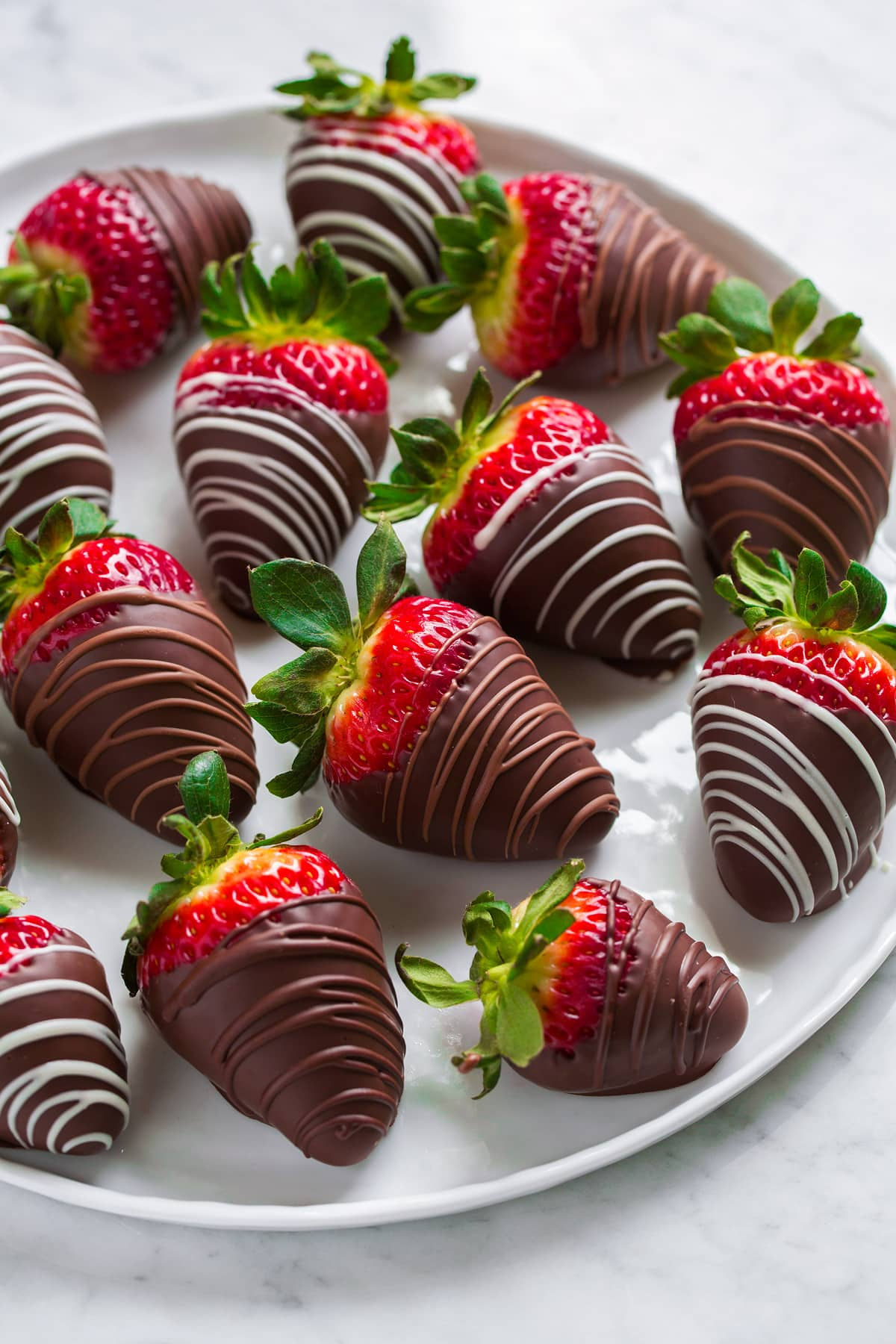 CHOCOLATE DIPPED STRAWBERRIES