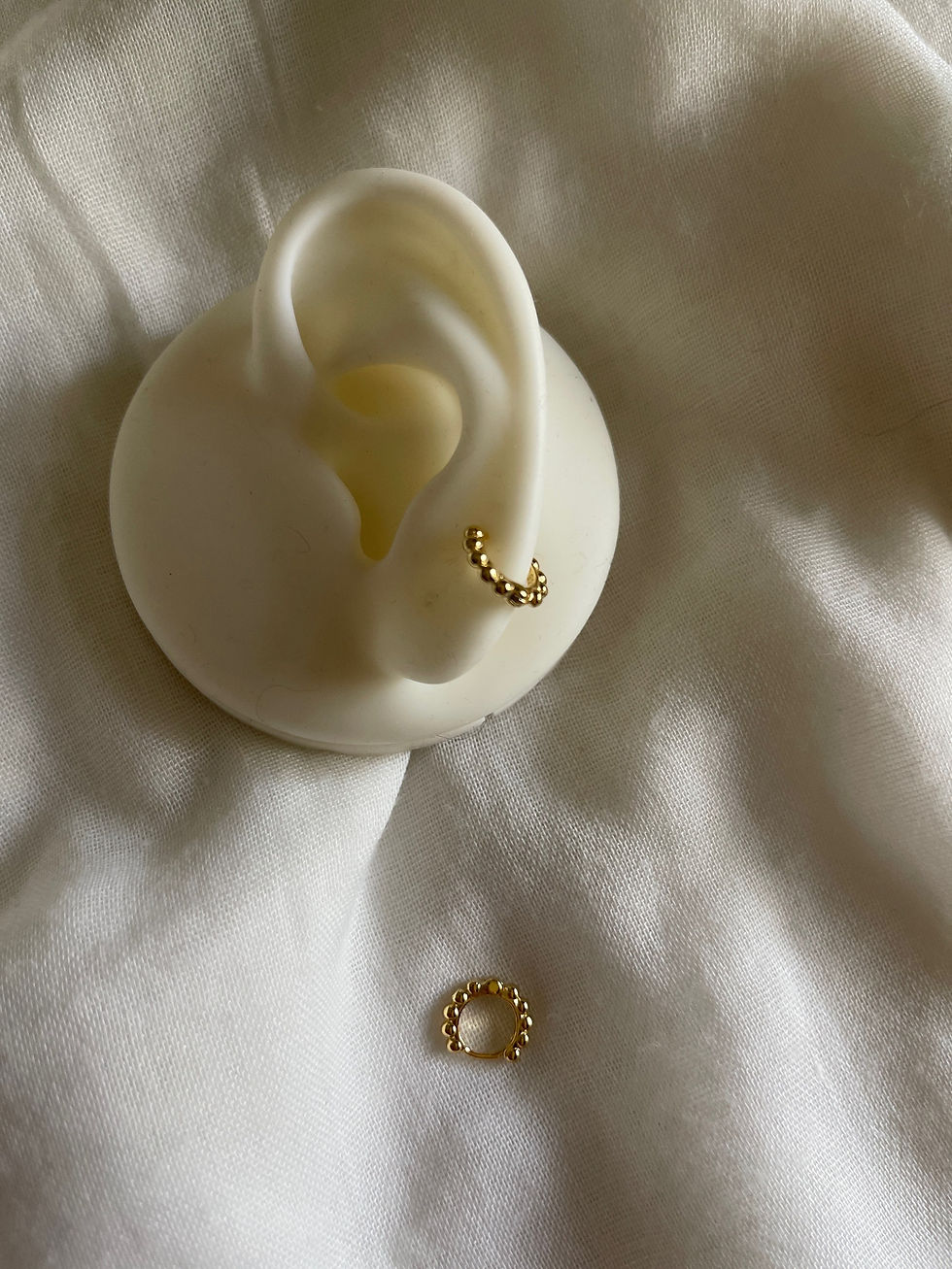 aretes, accesorios, pendientes, zarcillos, studs, aretes con piedras, accesorios, moda femenina, accesorios para mujer