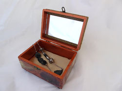 Poppy Jewelry Box - interior