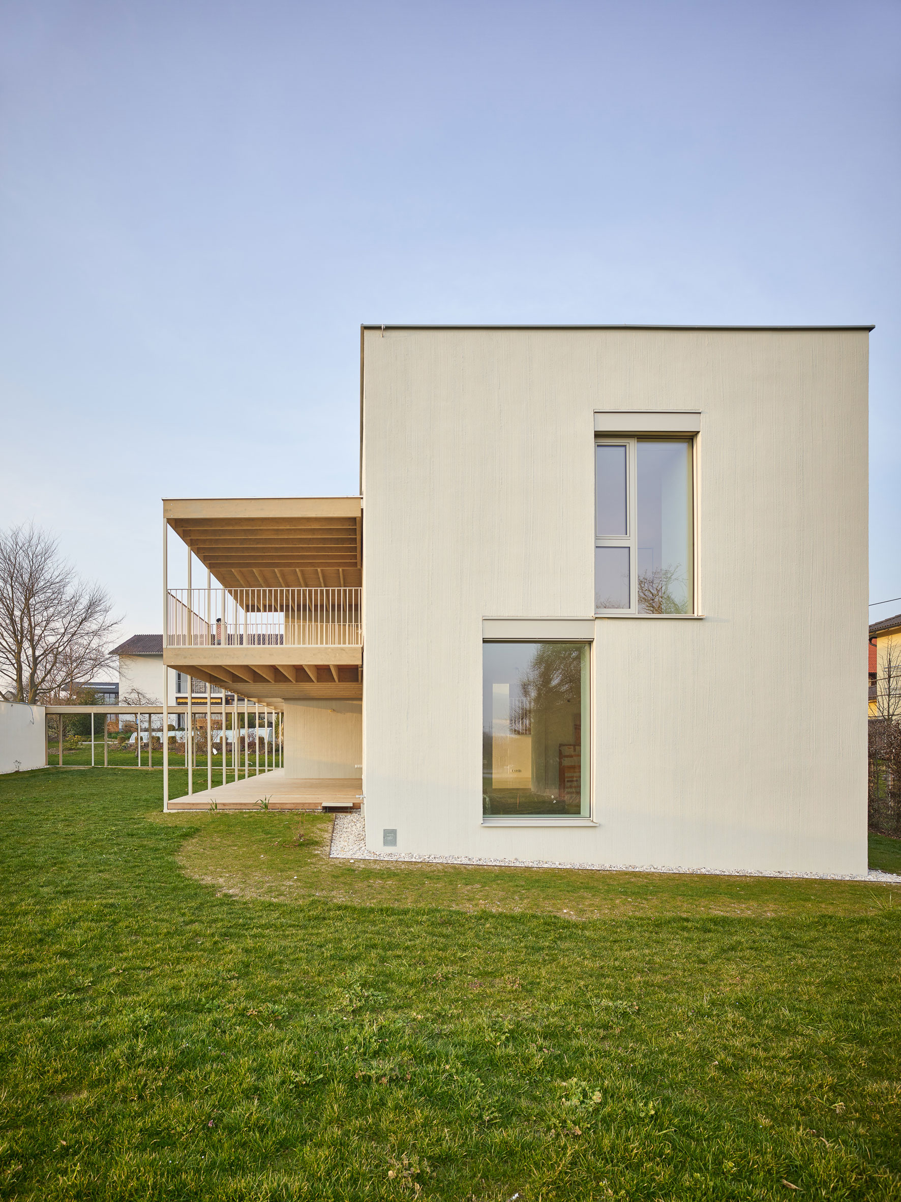 HAUS MIT PERGOLA | mia2