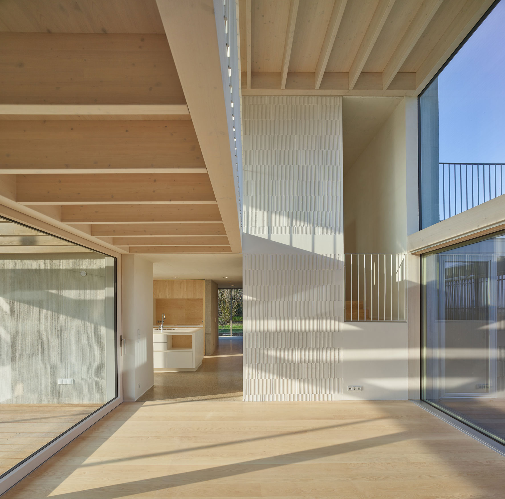 HAUS MIT PERGOLA | mia2