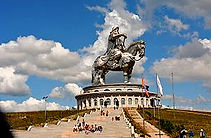Dzjengis Khan Monument_edited.jpg