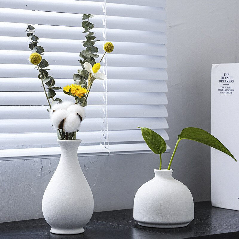 Thumbnail: Simple White Ceramic Vase Creative Crafts Furnishings，manual Vases 