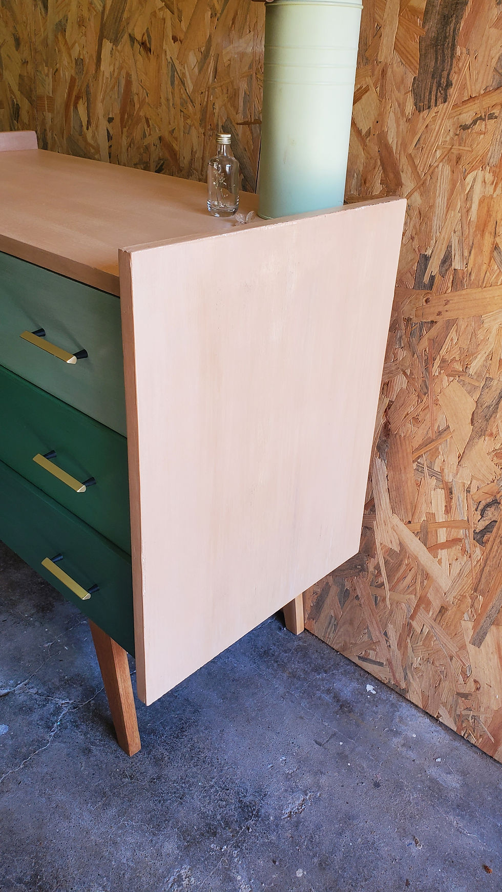 Miniature : Commode vintage, dégradé de verts