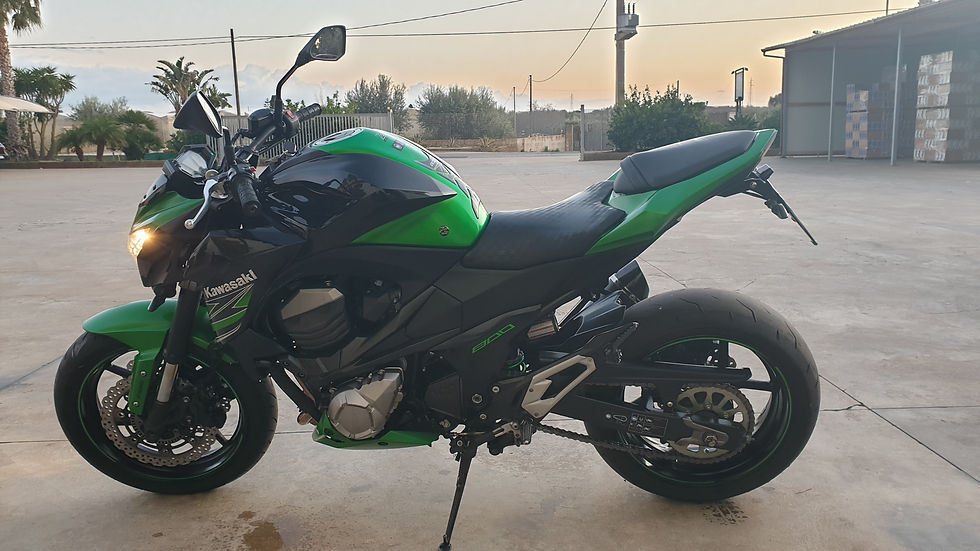 Miniatura: KAWASAKI Z800 ABS