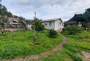 Charming Bungalow with Private Garden 