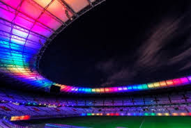 É preciso mostrar o rosto para vencer o preconceito que ainda existe no futebol
