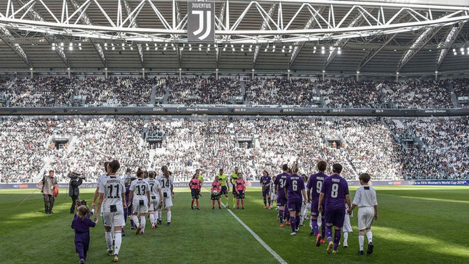 Dá-lhe recorde! Juventus e Fiorentina lotam a Allianz Arena!