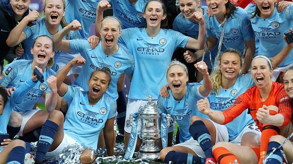 Manchester City ergue a taça na Women's FA CUP na Inglaterra!